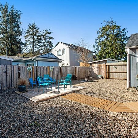 Siletz Bay Getaway Villa Lincoln City Exterior photo