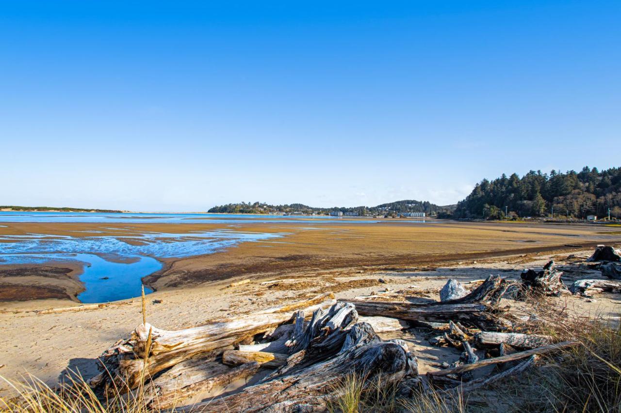 Siletz Bay Getaway Villa Lincoln City Exterior photo