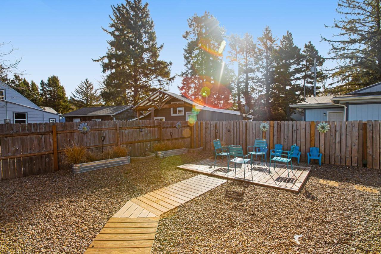 Siletz Bay Getaway Villa Lincoln City Exterior photo